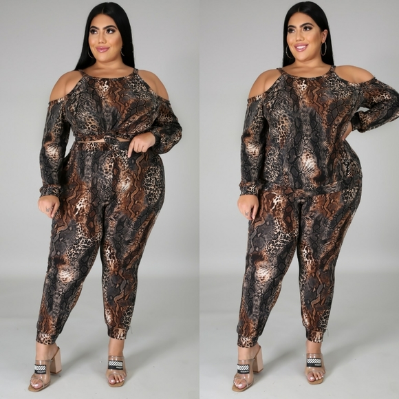 2pc Cold Shoulder Jogger Set - Picture 1 of 1